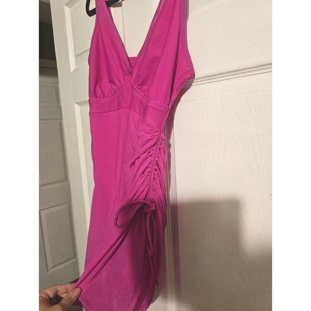Womens Size M Bathing Suit Slimming Mesh Sheer Sarong Wrap Fuchsia Pink NEW - Picture 4 of 12